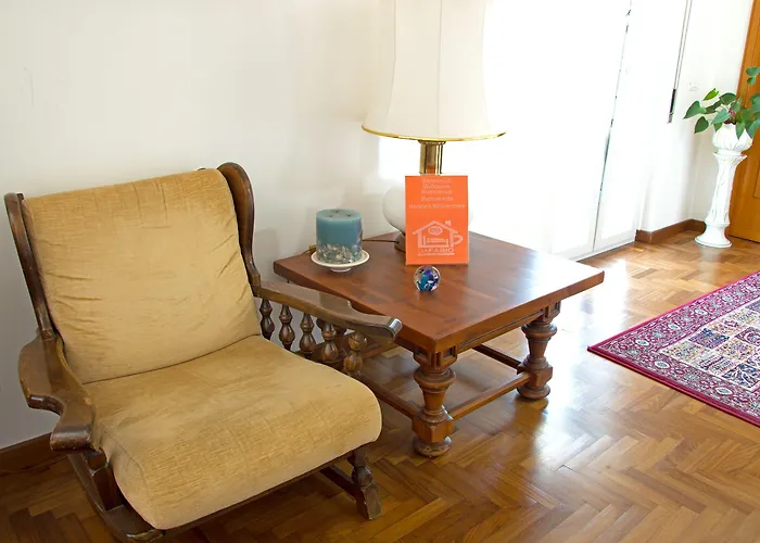 לינה וארוחת בוקר Da Fabio אגרופולי